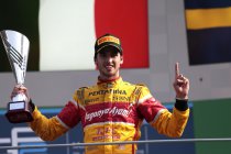 Monza: Giovinazzi wint chaotische openingsrace