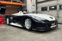 Een Peugeot Spider THP met open cockpit in BGDC