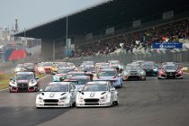 Nordschleife: Yvan Muller snelt naar eerste WTCR-zege in prangende openingsrace
