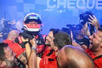 Londen: Mitch Evans wint, Jake Dennis kampioen na zeer geanimeerde race