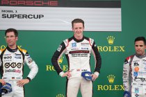 Porsche Supercup: Silverstone: Dennis Olsen van start tot finish