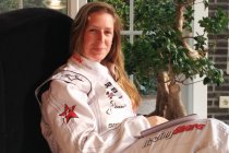 24H Zolder: Racing Stars-pilote Emilie Bittoun vraagt raad aan Bert Longin