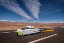 Belgische zonnewagen breekt records en blijft op kop in Carrera Solar Atacama