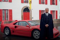 Lewis Hamilton op bezoek in Maranello