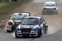 Weersomstandigheden zorgen voor spannende races op het Glosso-circuit