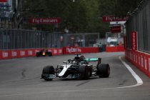 Azerbeidzjan: Lewis Hamilton wint knotsgekke race - ook punten voor Stoffel Vandoorne!