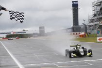 Nürburgring: Lando Norris wint race 1 – Defourny elfde
