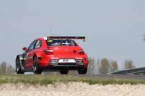 Slovakiaring: Yvan Muller op pole, Nick Catsburg verhindert Citroën-dubbelslag in qualifying