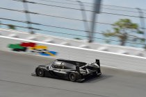 Mazda en Cadillac verdelen buit in Roar before the 24