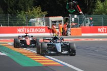 GP België: Kimi Antonelli klopt Charles Leclerc na titanenduel