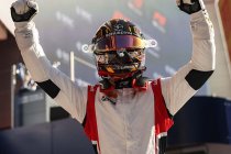 Barcelona: Théophile Nael zet polepositie om in zege