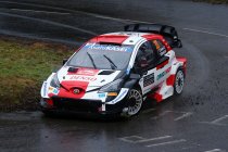 WRC: Ogier rijdt lek, Evans neemt over