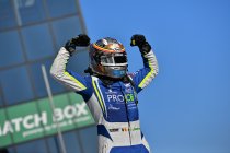 American Festival: Stienes Longin domineert de eerste race
