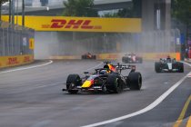 GP Singapore: Verstappen wint Sprint terwijl Russell crasht vanop P1