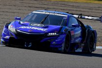 Jenson Button kampioen Super GT na thriller