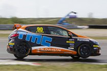 Renault Clio Cup Benelux 2016 aan de start tijdens Spa Euro Race