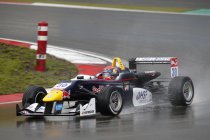 FIA F3: Nürburgring: Kersvers Red Bull rijder Max Verstappen op pole