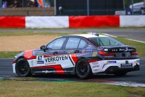 Van der Aa, Bonne en Verkoyen loodsen BMW 330i naar de meet in loodzware 24H Zolder