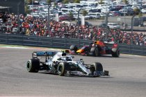 VS: Bottas klopt Hamilton die zesde wereldtitel veiligstelt