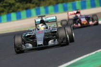 Hongarije: Hamilton wederom op pole