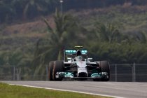 Maleisië: Vrije trainingen: Mercedes in de hemel – Lotus in de hel