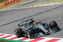 Barcelona: Hamilton op pole - Vandoorne negentiende