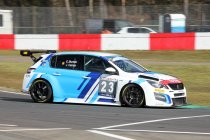 Magny-Cours: Peugeot en Porsche op pole