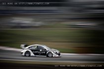 Beijing: Tom Chilton snelt naar probleemloze overwinning