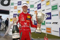 Nürburgring: Drie op drie voor Schumacher