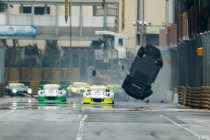 FIA GT World Cup: Vanthoor wint ondanks crash (+ Video)