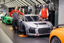 Al 50 exemplaren van de Audi R8 LMS GT4 afgeleverd