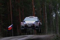 Rally Finland: Östberg pakt leiding in zeer spannende rally
