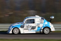 De debutanten-kever van Comtoyou Racing