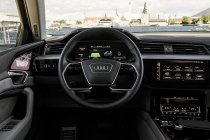 Audi doet zijspiegels in de ban