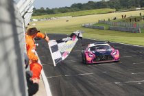 Snetterton: TF Sport en Ram Racing domineren de wedstrijden