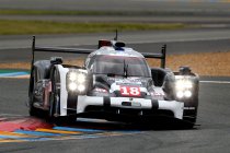 Testdag: Porsche snelste in regenachtige ochtendsessie
