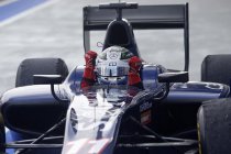 GP2: Singapore: Titelstrijd blijft open na dominante overwinning van Sam Bird