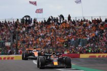 Groot-Brittannië: Max Verstappen wint gemakkelijk, twee Britten op het podium