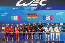 COTA: Porsche en Vanthoor zegevieren in kletsnatte race