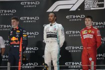 Hamilton haalt spanning weg uit slotwedstrijd, Verstappen knokt zich naar P2