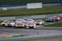 Oschersleben: Debutanten Hofer en Ellis pakken meteen volle buit - Vervisch snelste Belg