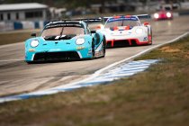 1000 Miles Sebring: Proton Competition trekt een wagen terug