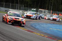 24H Spa: Mikel Azcona dominant in eerste TCR Europe-race