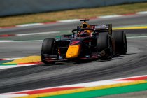 Francorchamps: Yuki Tsunoda wint na straf voor Nikita Mazepin