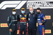 Emilia Romagna: Verstappen wint onderbroken spektakelstuk