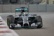 Lewis Hamilton snelste in beide vrije trainingen alvorens van de baan te gaan