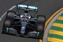 Australië: Hamilton op pole in Melbourne