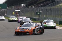 Hungaroring: Marvin Klein wint, maar verliest zege aan Larry ten Voorde