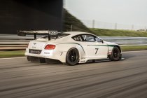 Bentley Continental GT3 maakt racedebuut bij 12u van Abu Dhabi