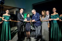Prins Laurent opent feestelijk de 10de InterClassics Brussels: "Ik zie hier weer wagens met een ziel"